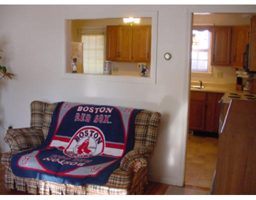77 Meadow Road Northborough, MA 01532 - Photo 6 of 13 Gallery Image 6