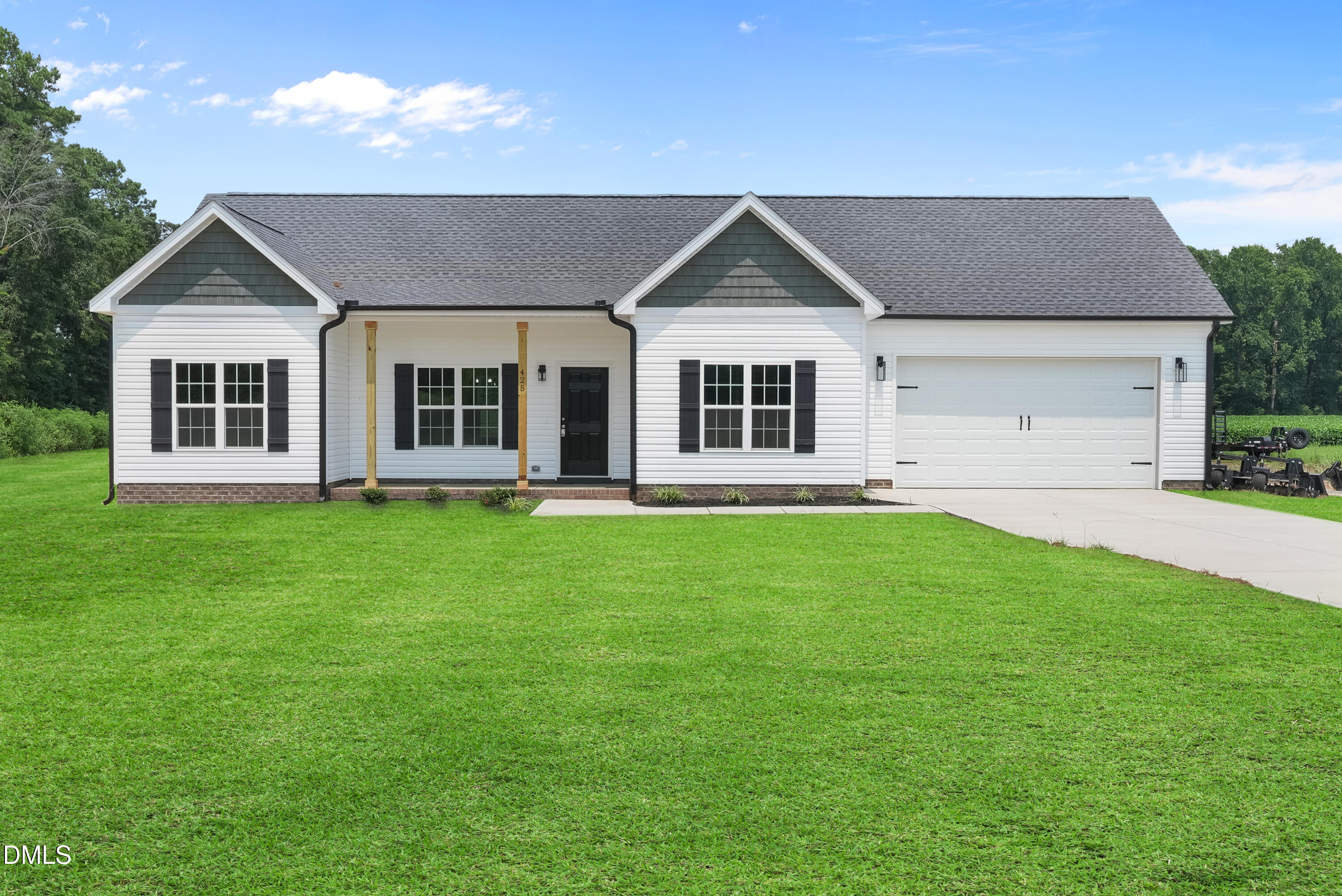 425 Bud Johnson Road Newton Grove, NC 28366 - Photo 3 of 28 DSC08393