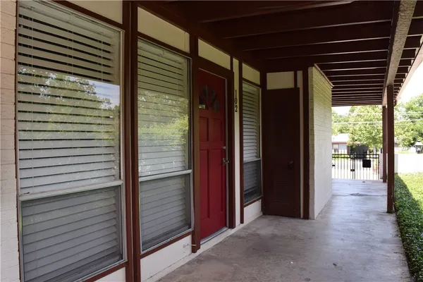$1,550 | 5601 Woodrow Avenue, Unit 102, Austin, TX 78756
