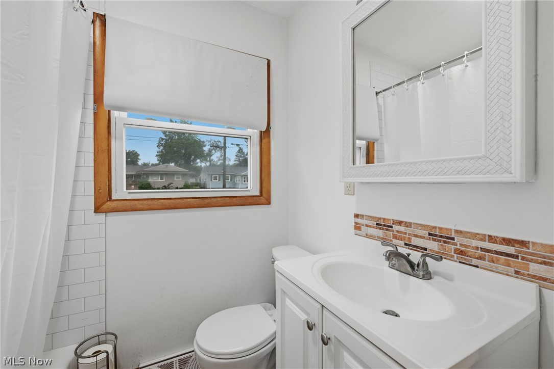 404 Elizabeth Street Hubbard, OH 44425 - Photo 16 of 28