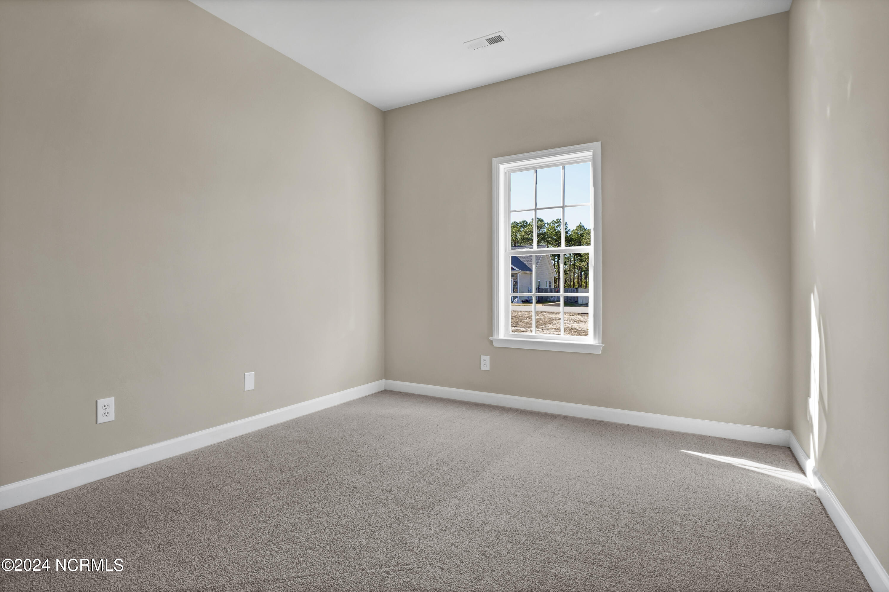272 Inverness Drive Hubert, NC 28539 - Photo 21 of 27 17