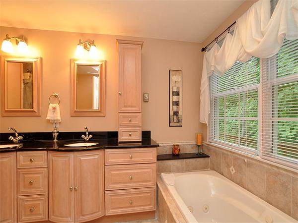20 Village Road Sudbury, MA 01776 - Photo 17 of 27 Gallery Image 17