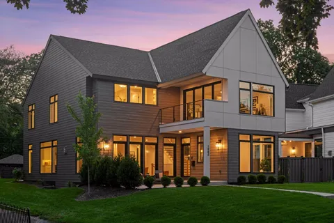 $2,175,000 | 1984 Kenwood Parkway, Minneapolis, MN 55405