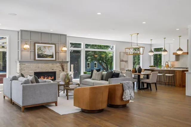 $2,175,000 | 1984 Kenwood Parkway, Minneapolis, MN 55405