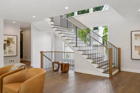 $2,175,000 | 1984 Kenwood Parkway, Minneapolis, MN 55405