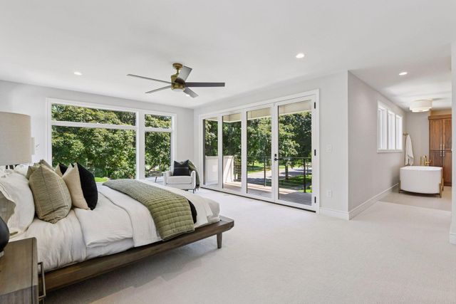 $2,175,000 | 1984 Kenwood Parkway, Minneapolis, MN 55405