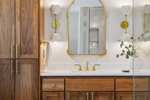 $2,175,000 | 1984 Kenwood Parkway, Minneapolis, MN 55405