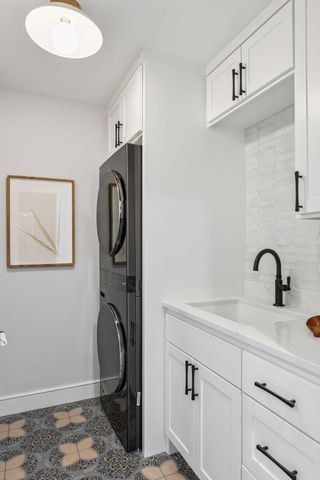 $2,175,000 | 1984 Kenwood Parkway, Minneapolis, MN 55405