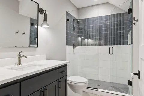 $2,175,000 | 1984 Kenwood Parkway, Minneapolis, MN 55405