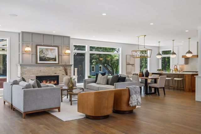 $2,175,000 | 1984 Kenwood Parkway, Minneapolis, MN 55405