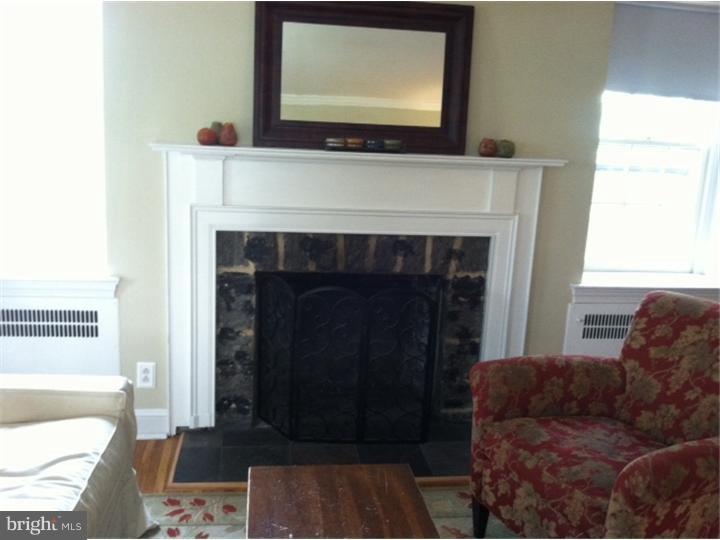 178 Rolling Road Bala Cynwyd, PA 19004 - Photo 11 of 12 Living Room