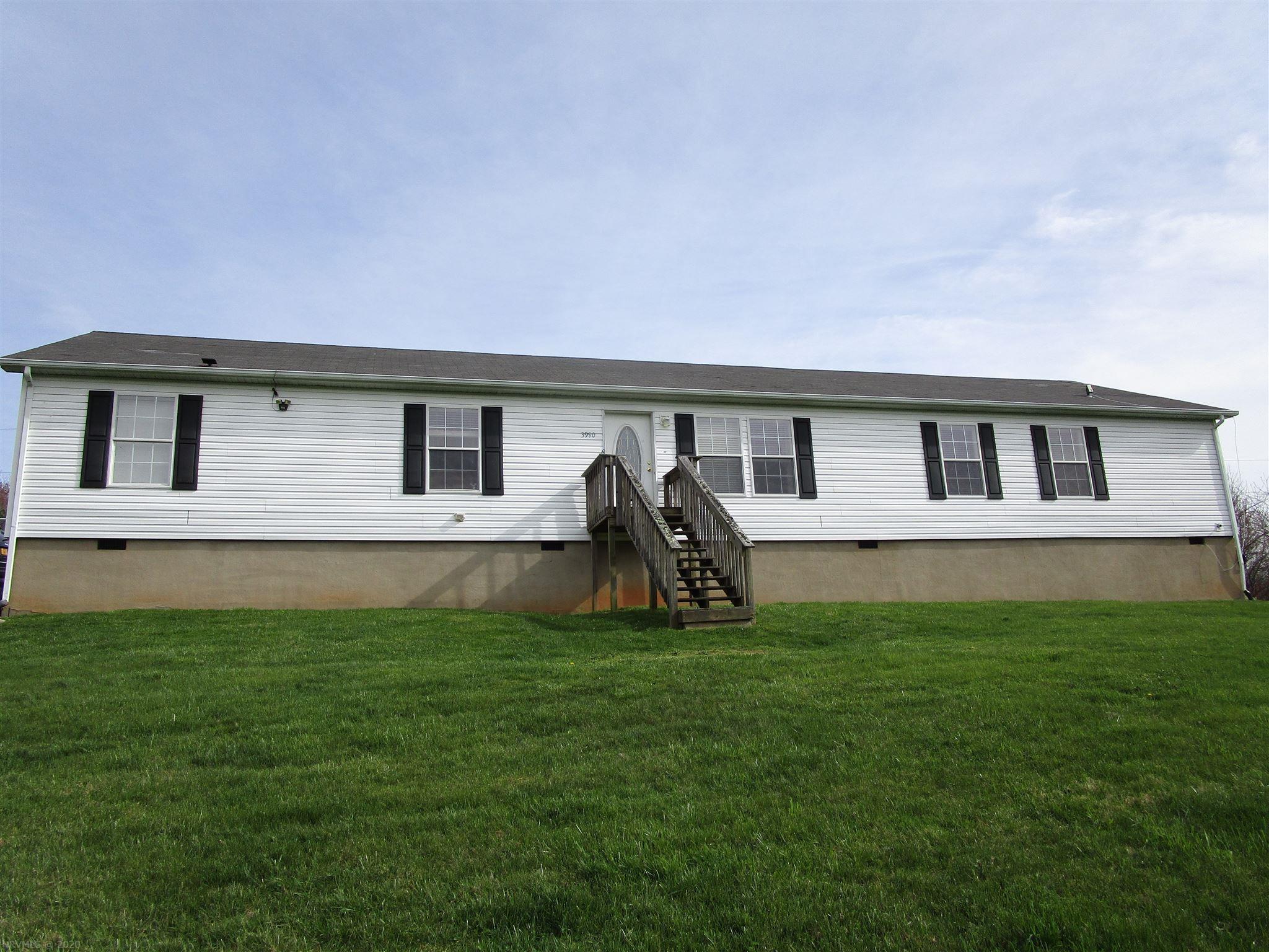 3990 Sunflower Road Pilot, VA 24138 - Photo 3 of 45 Gallery Image 3