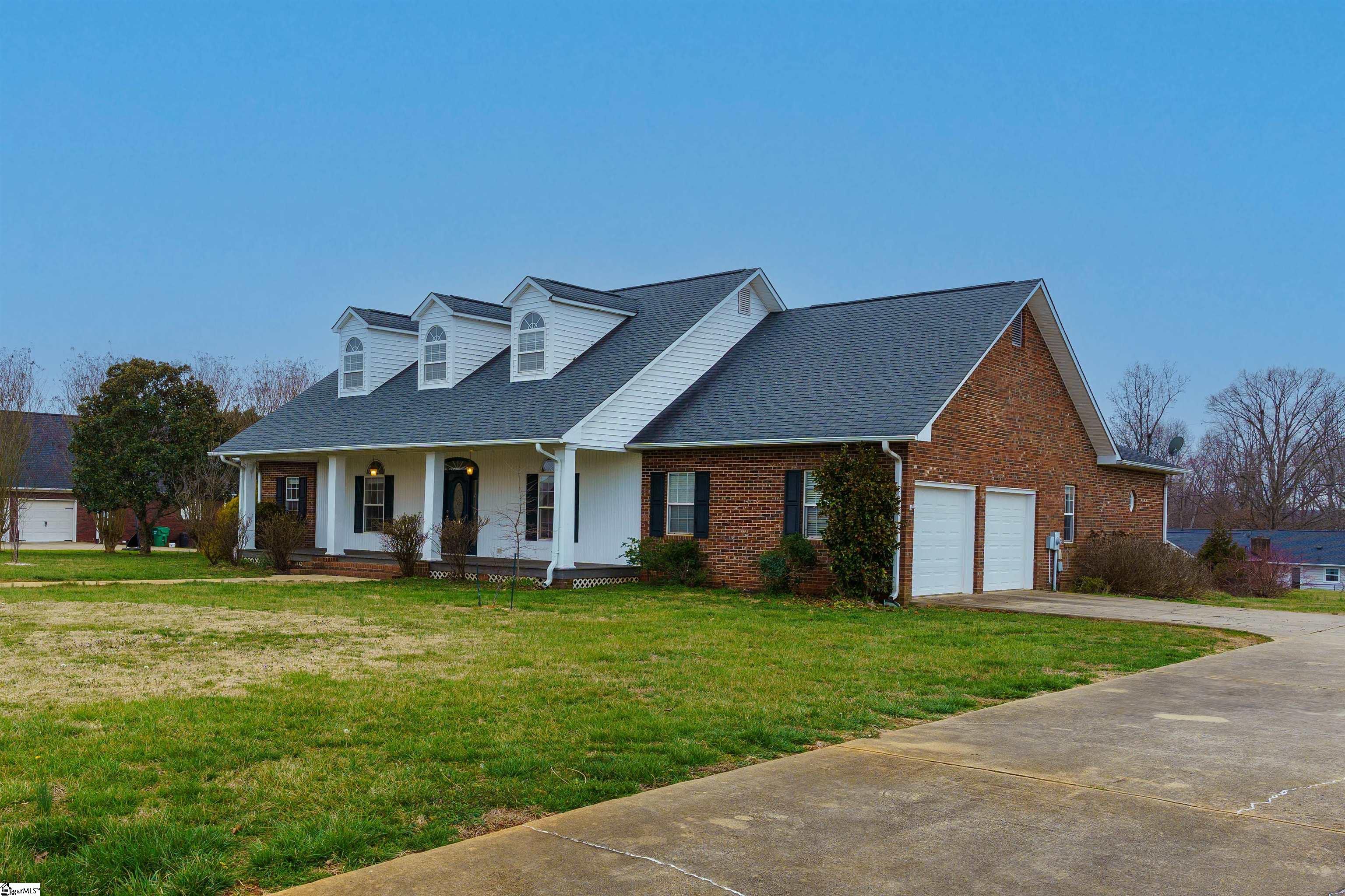 213 Farm Wind Road Gaffney, SC 29341 - Photo 2 of 36