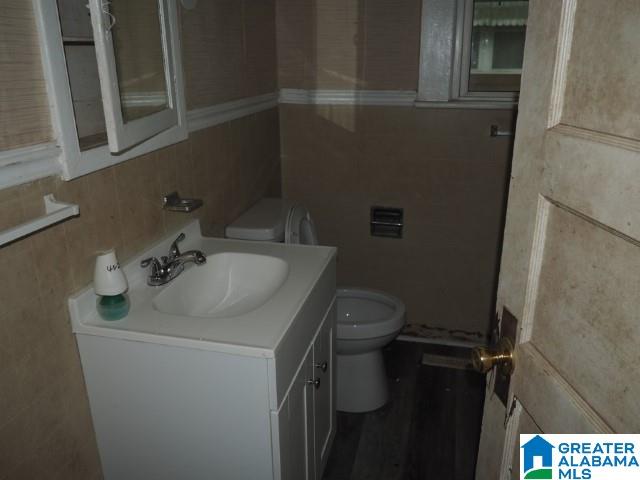 910 12th Avenue Midfield, AL 35228 - Photo 7 of 10