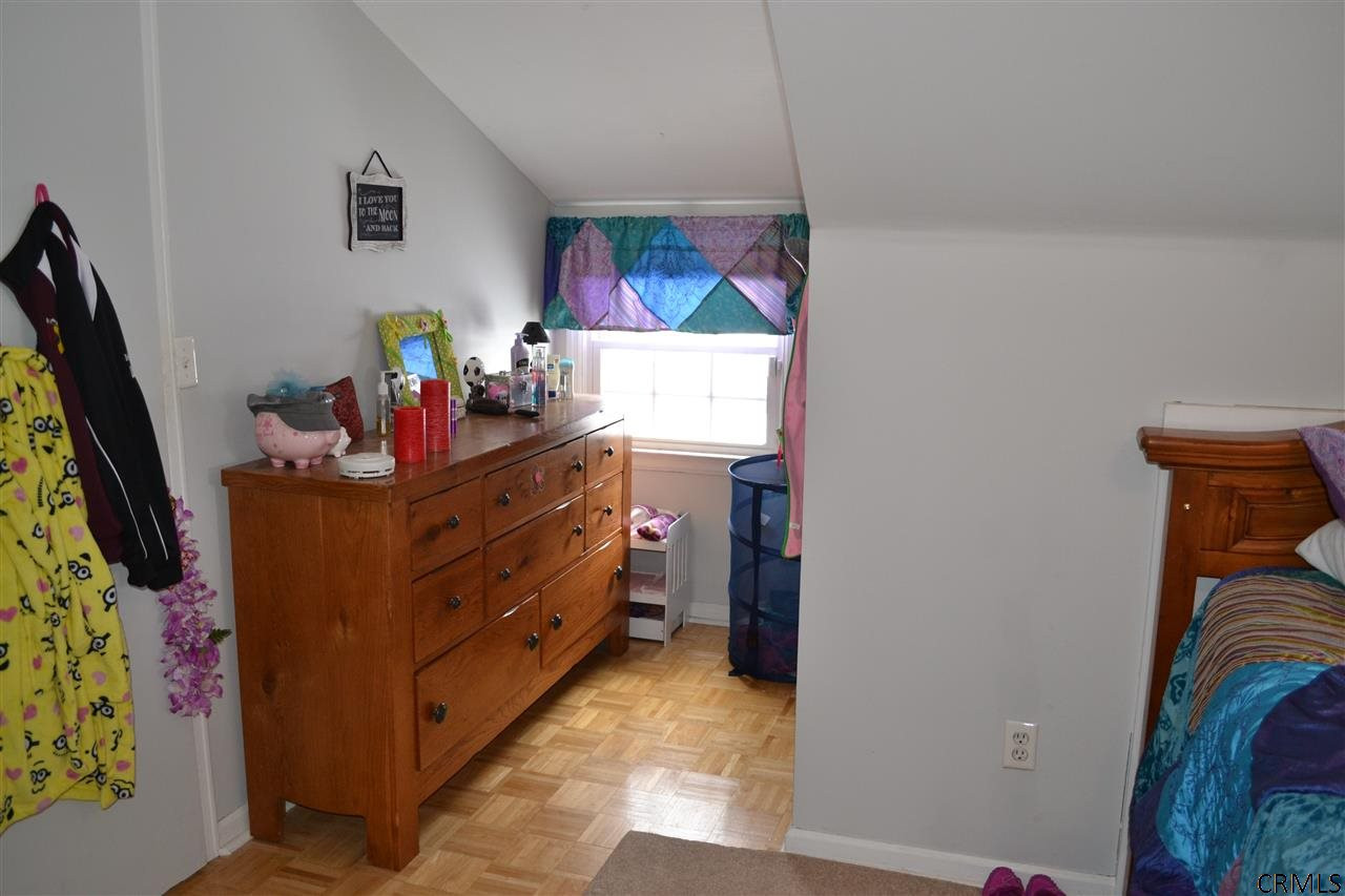 150 Eastholm Road Schenectady, NY 12304 - Photo 12 of 18 Photo 12