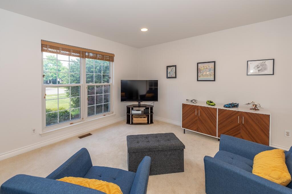 2278 Boulder Ridge Boulevard Ann Arbor, MI 48103 - Photo 34 of 75 DSC_7385-Edit (1024x683)