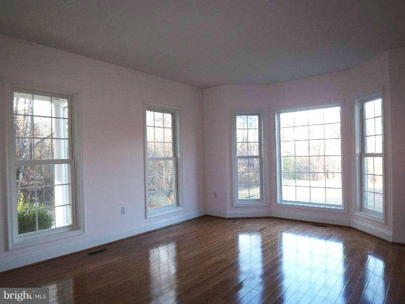 83 Massanutten Farms Road Front Royal, VA 22630 - Photo 22 of 30 Living Room