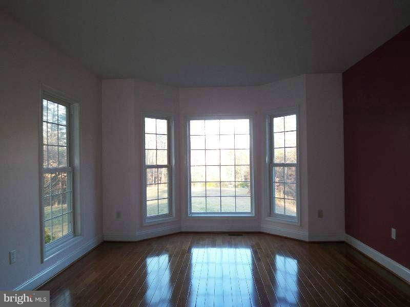 83 Massanutten Farms Road Front Royal, VA 22630 - Photo 23 of 30 Living Room