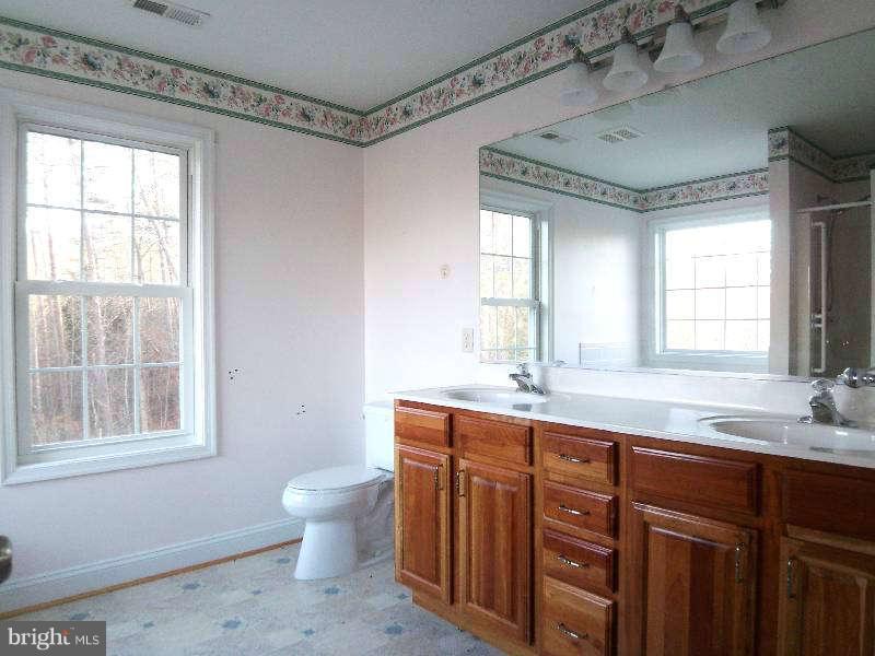 83 Massanutten Farms Road Front Royal, VA 22630 - Photo 26 of 30 Bath (Master)