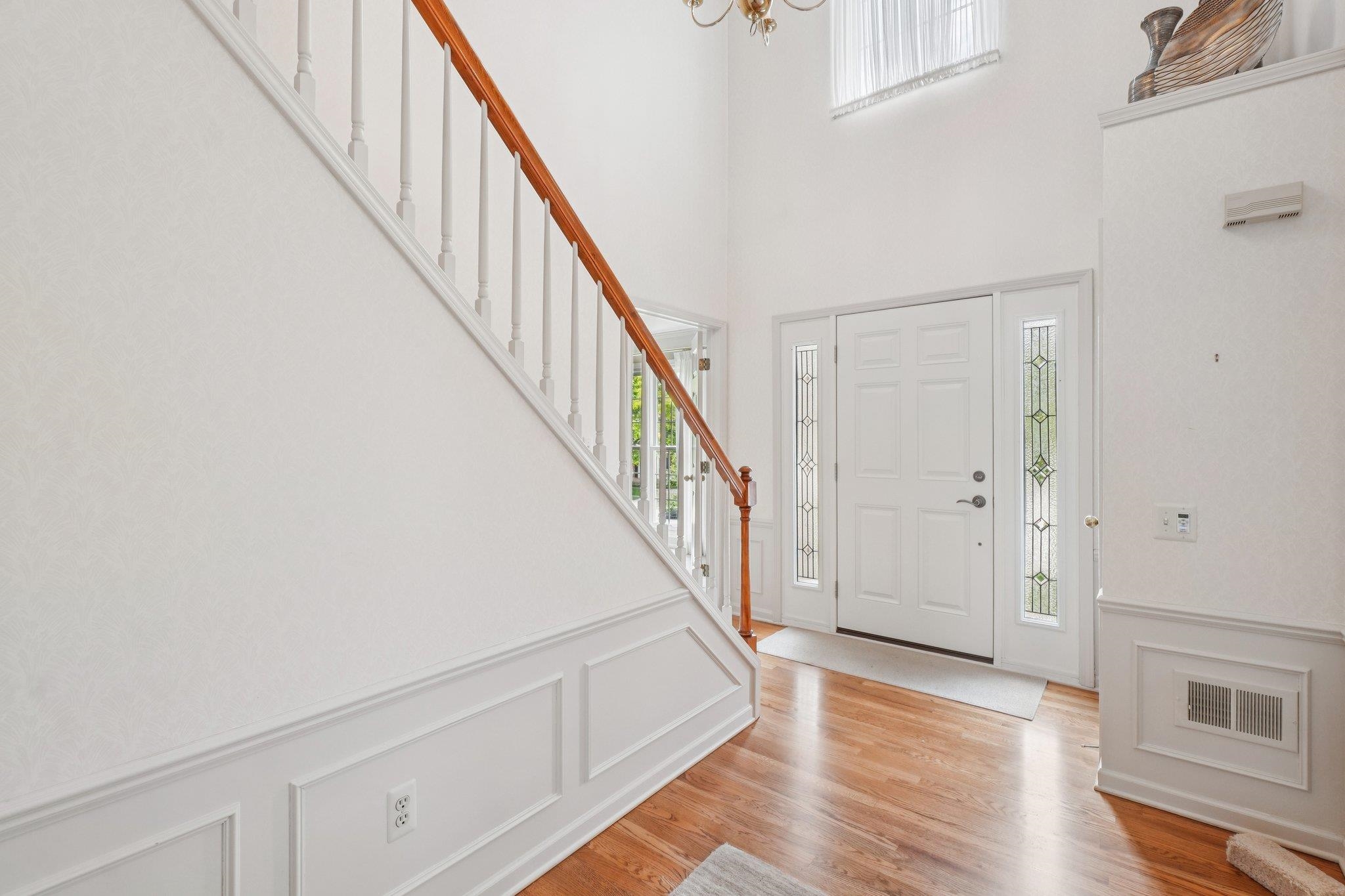 1678 Hillcrest Drive Rochester, MI 48306 - Photo 4 of 50 50213236-0e3b2465-b418-4da0-961b-936529022caa.JPG