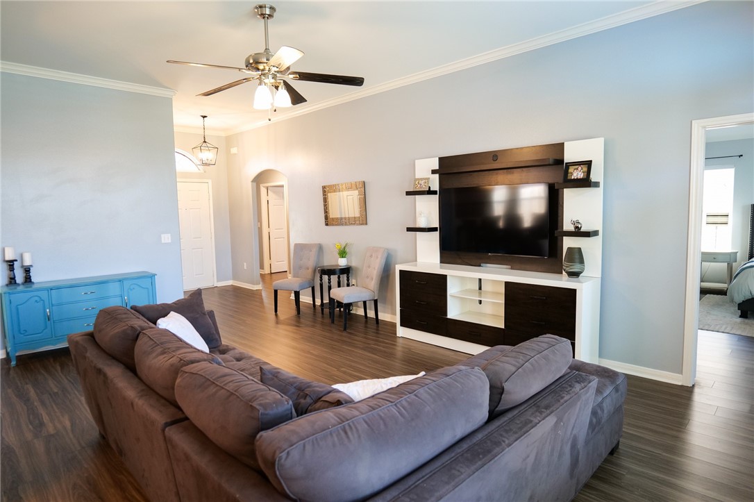 316 San Rafael Drive Portland, TX 78374 - Photo 4 of 25