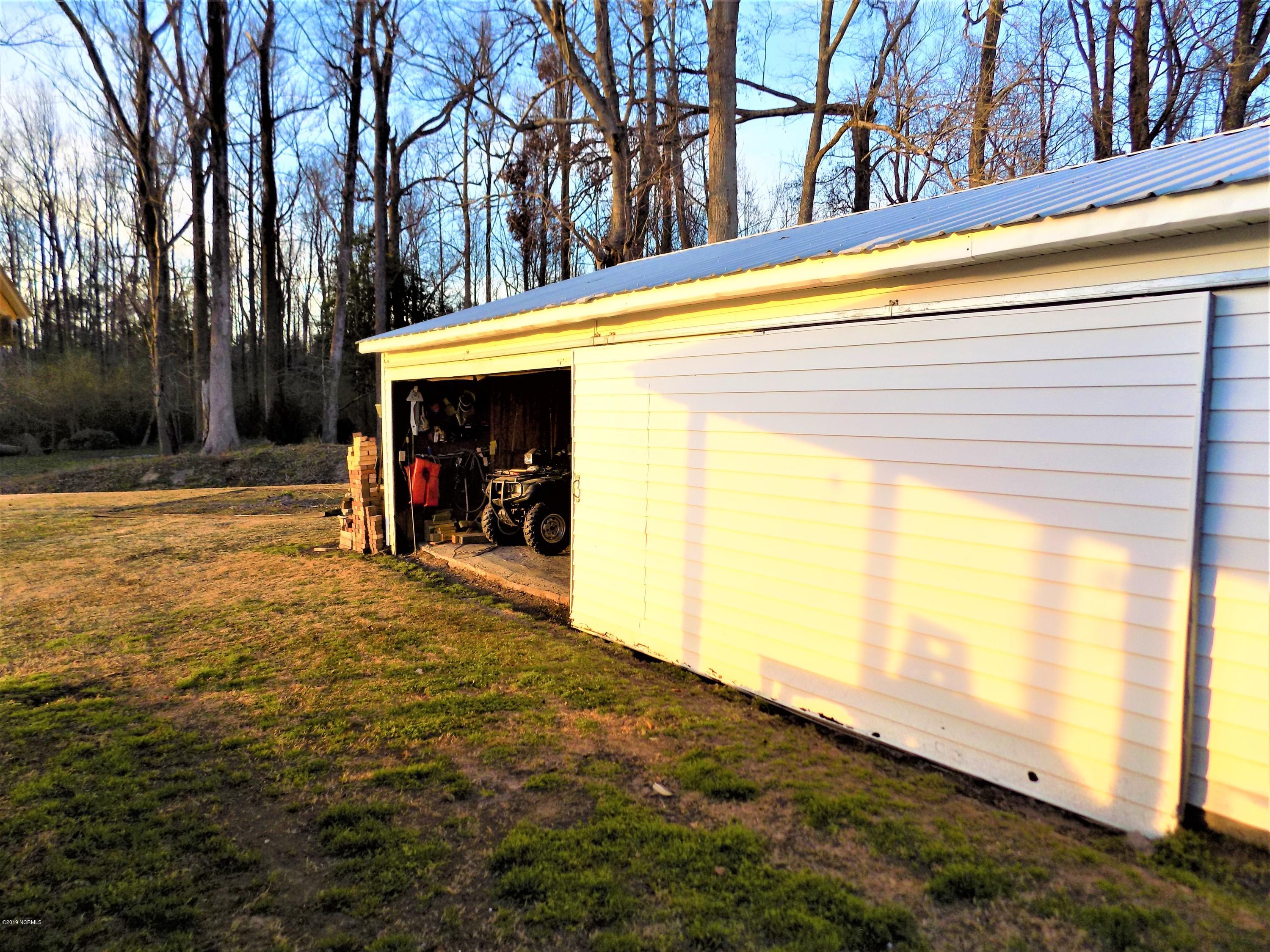 223 Cole Road Beulaville, NC 28518 - Photo 38 of 40 BACK SHOP