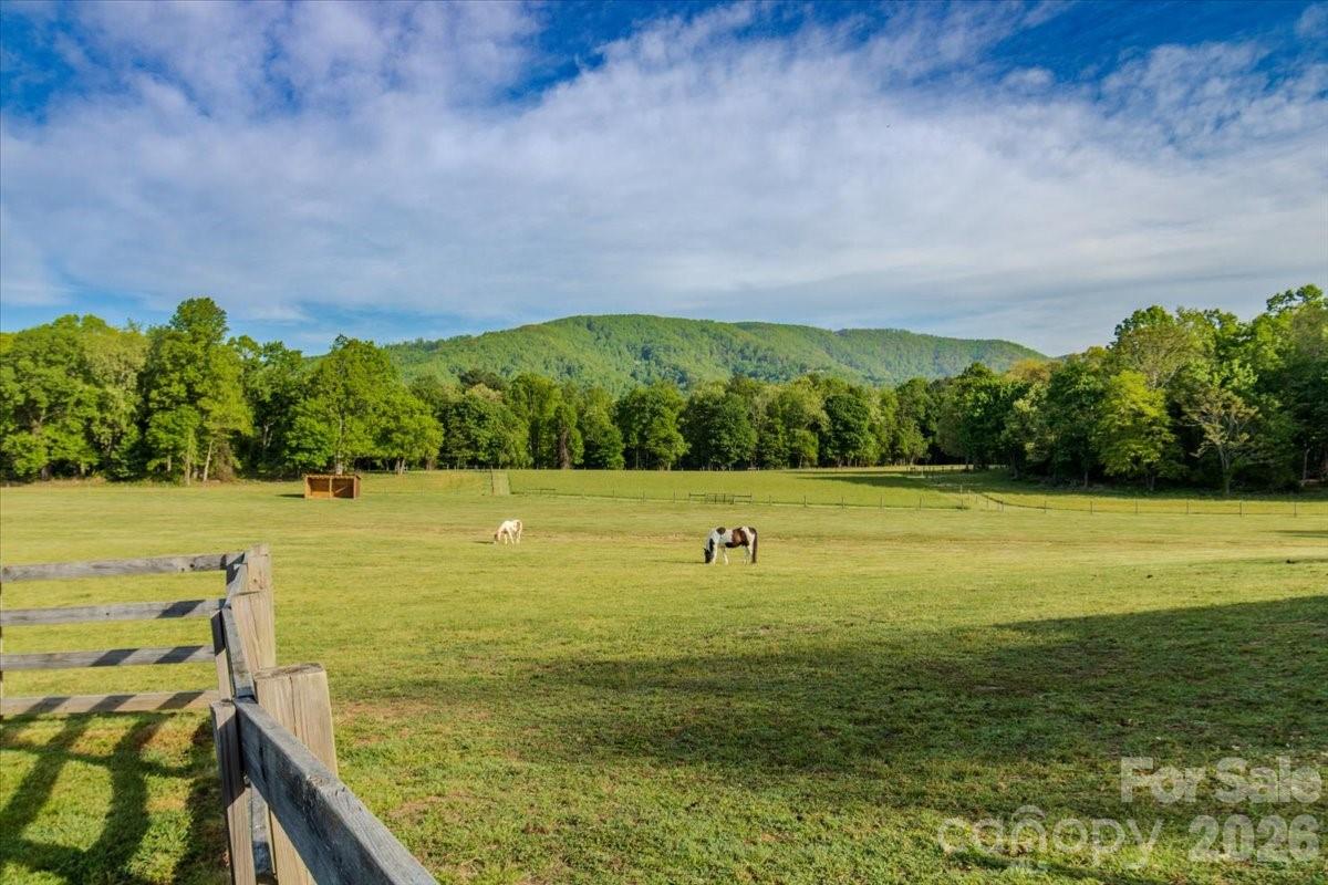 1083 Union Community Road Thurmond, NC 28683 - Photo 41 of 47