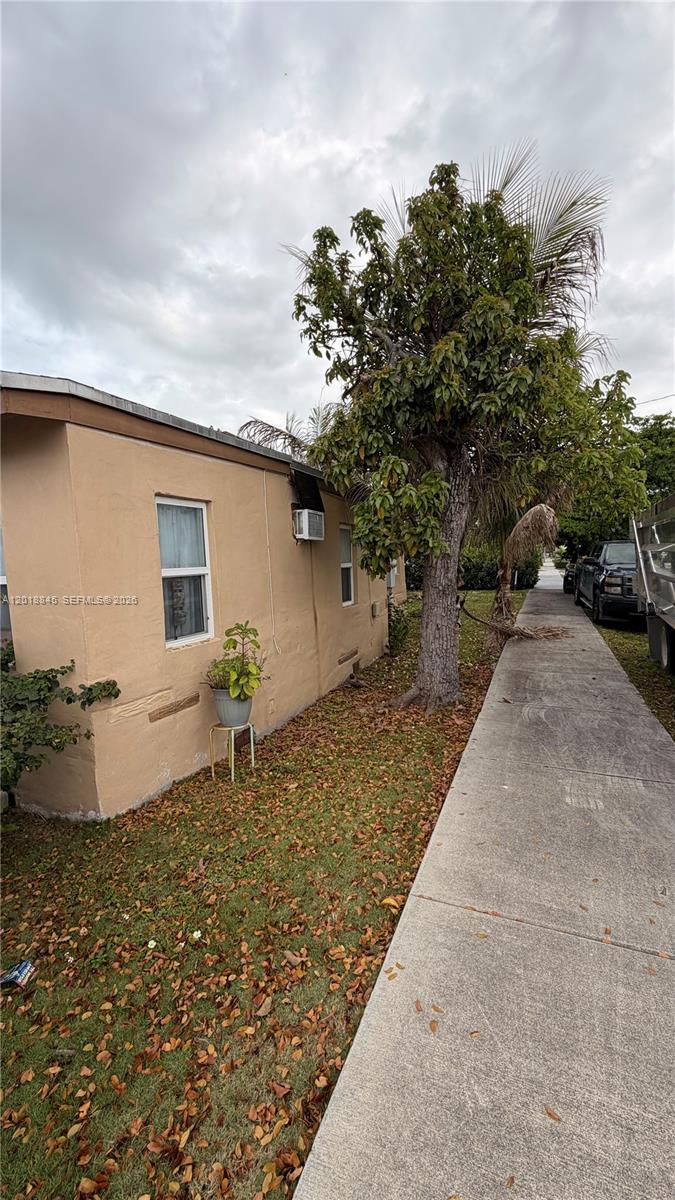 10260 Southwest 182nd Street Miami, FL 33157 - Photo 2 of 3