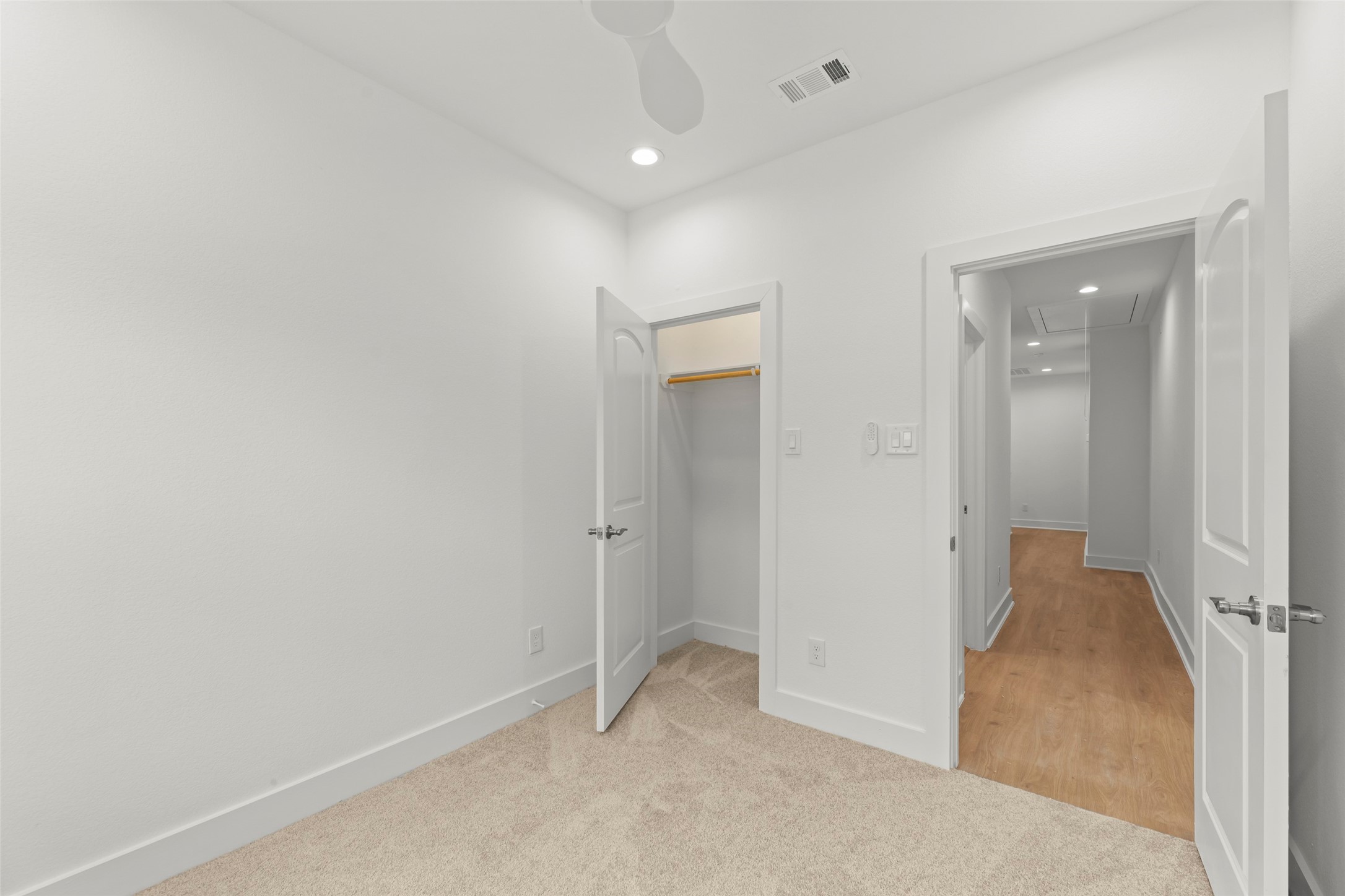 1475 Ferguson Way Houston, TX 77088 - Photo 12 of 27