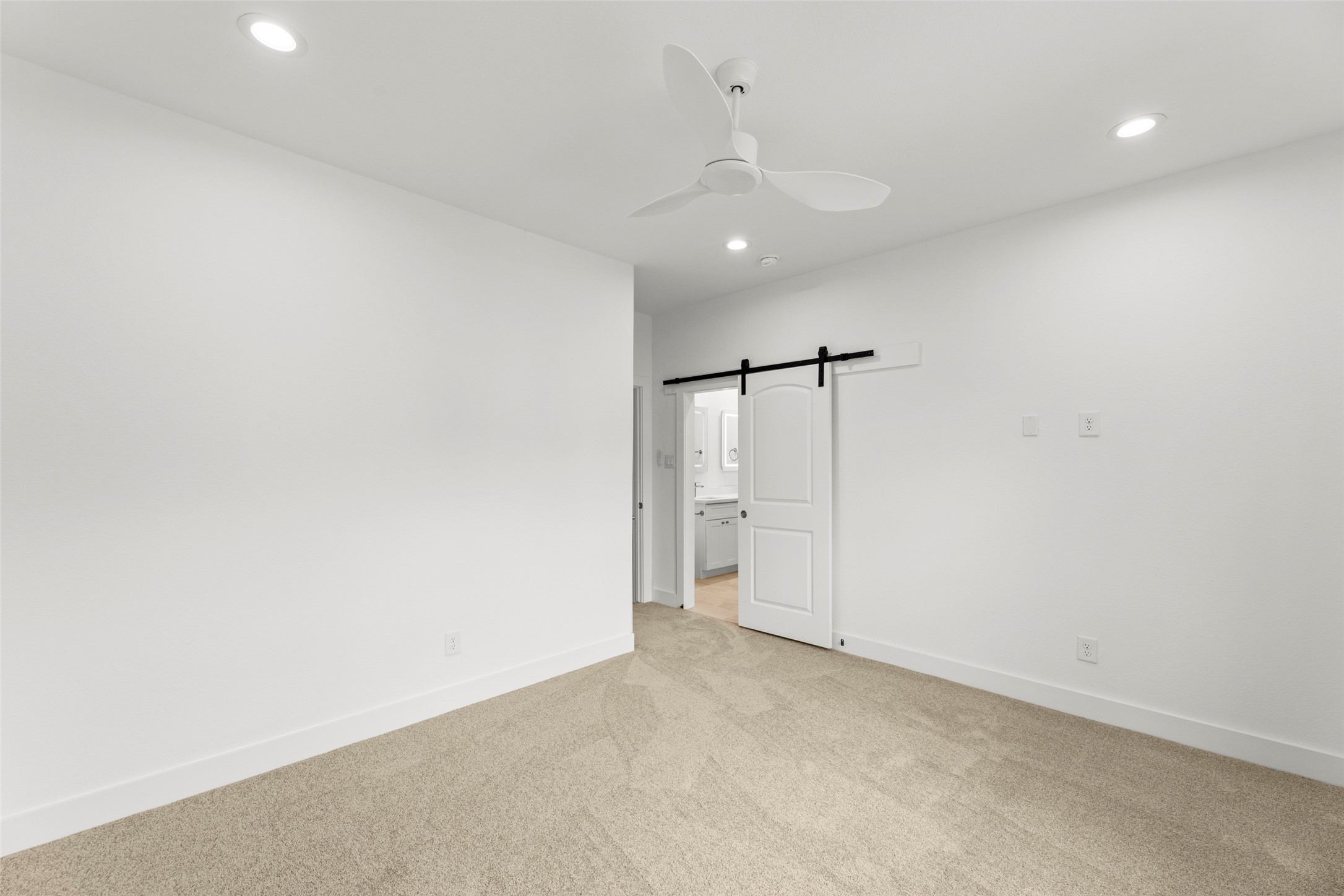 1475 Ferguson Way Houston, TX 77088 - Photo 24 of 27 a view of a room with an empty space