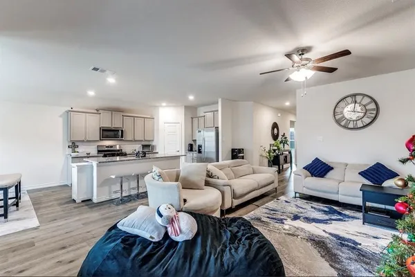 $2,600 | 9809 Gooseneck Drive, Aubrey, TX 76227