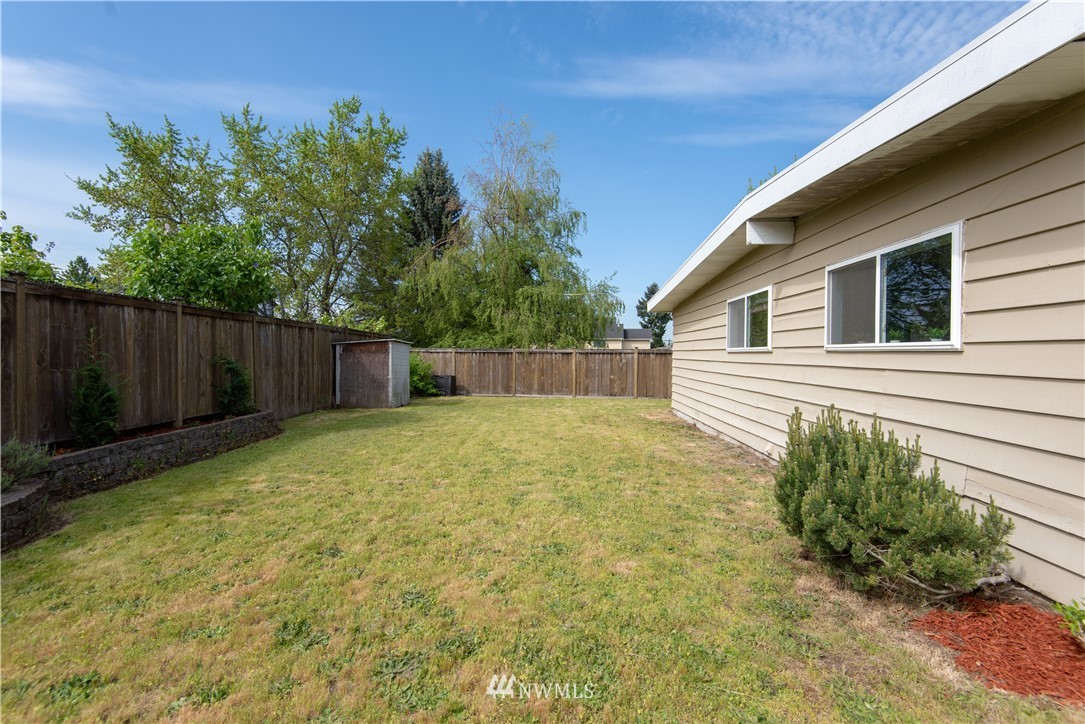 3009 Northeast 8th Street Renton, WA 98056 - Photo 23 of 25