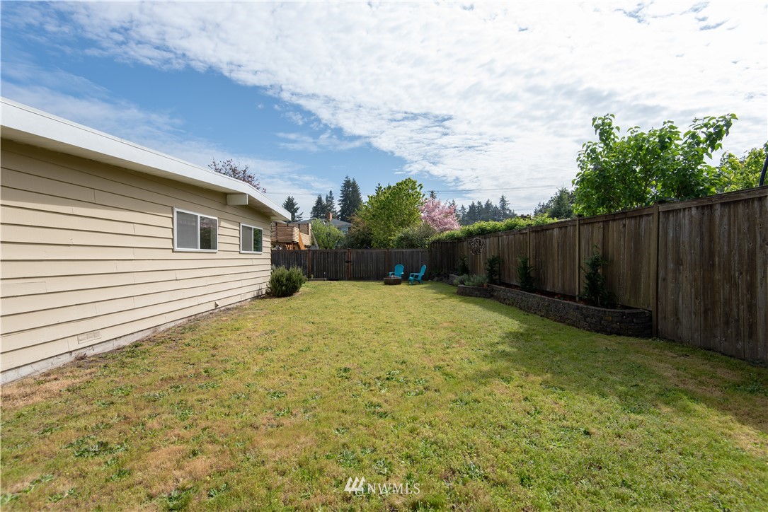 3009 Northeast 8th Street Renton, WA 98056 - Photo 24 of 25