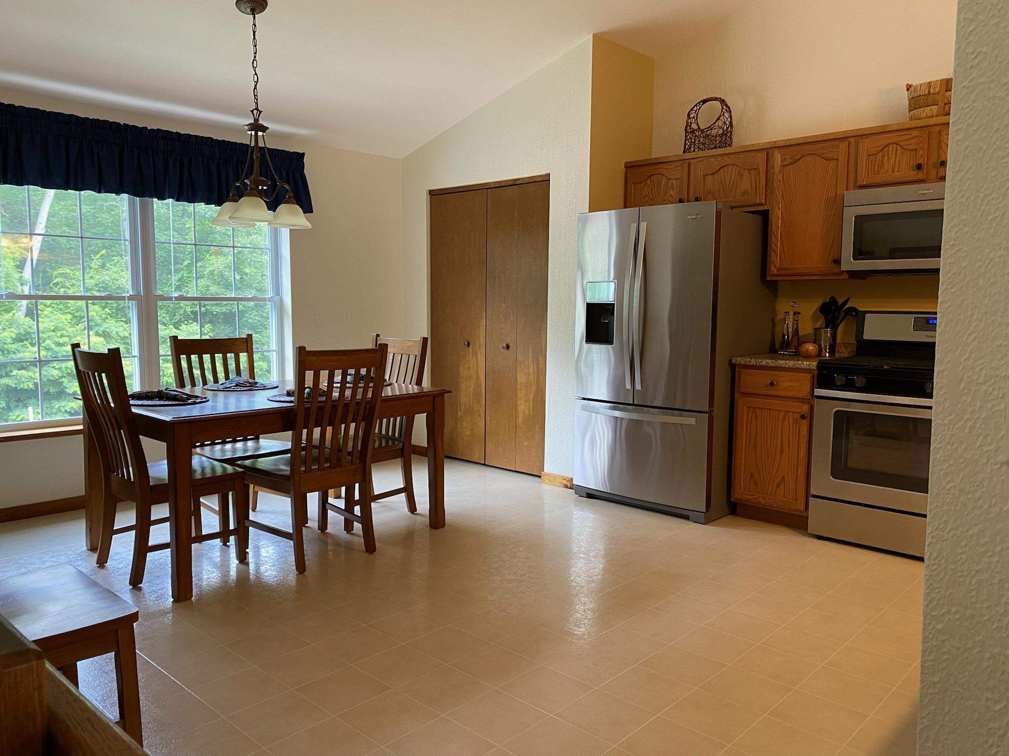 37 Centerview Road Atkinson, NH 03811 - Photo 4 of 16 Gallery Image 4