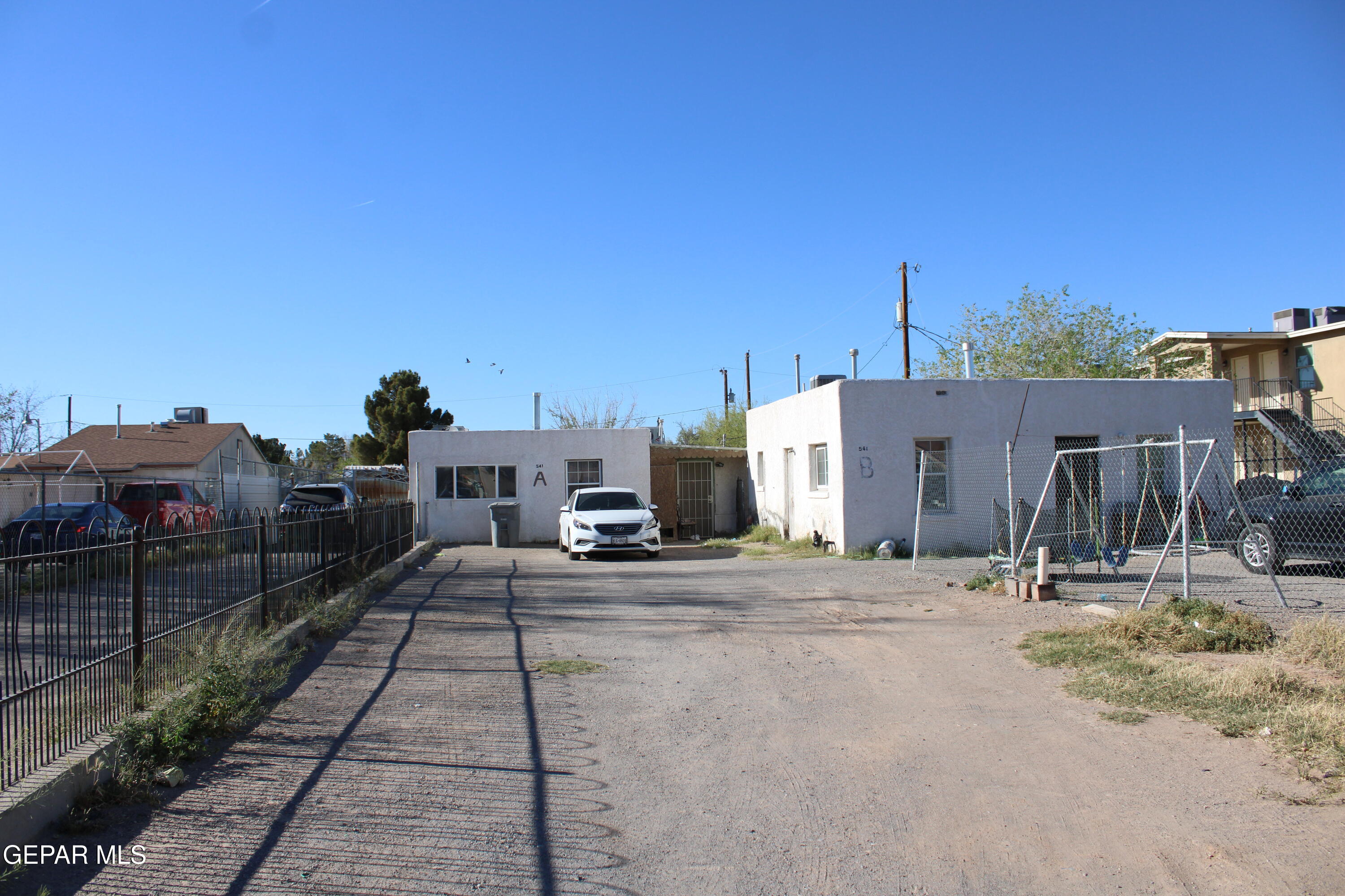 541 E Road El Paso, TX 79915 - Photo 1 of 35 Residential Ft. picture