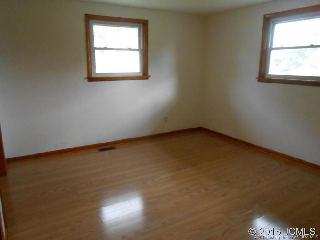 1403 Michigan Road Madison, IN 47250 - Photo 13 of 23