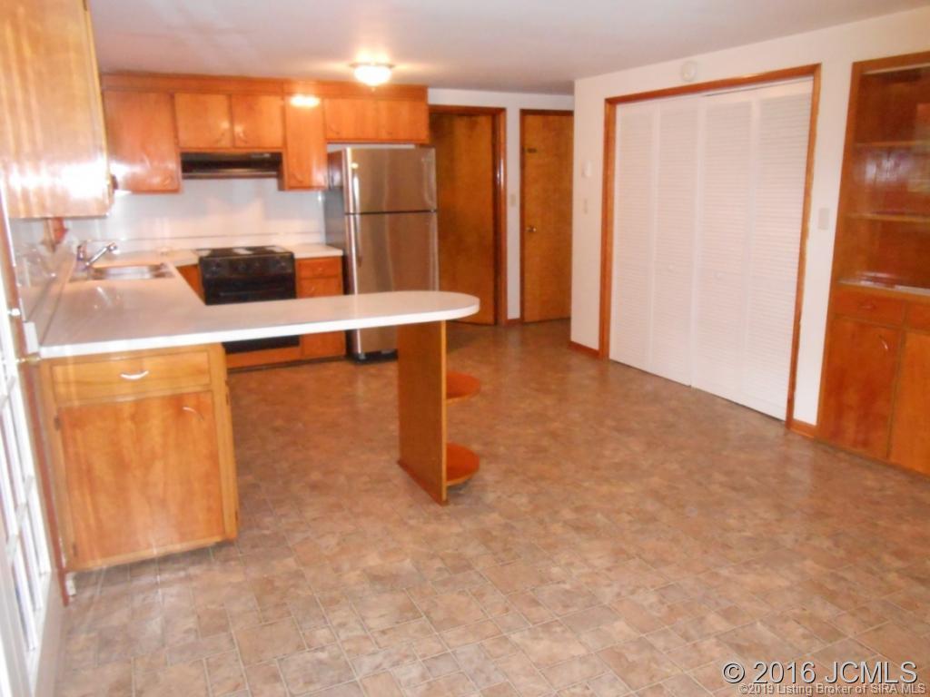 1403 Michigan Road Madison, IN 47250 - Photo 4 of 23