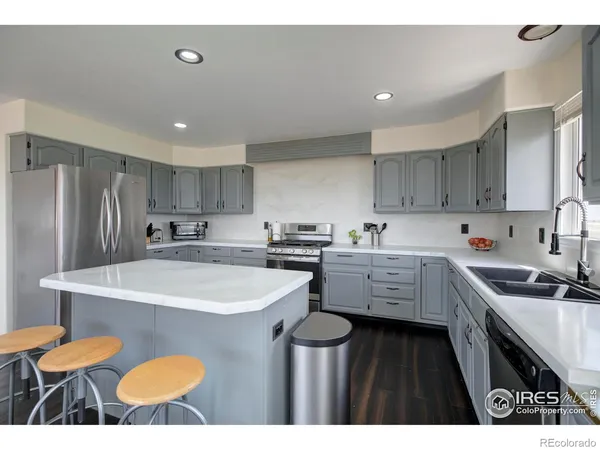 $1,990,000 | 871 South Co Road 23E, Berthoud, CO 80513