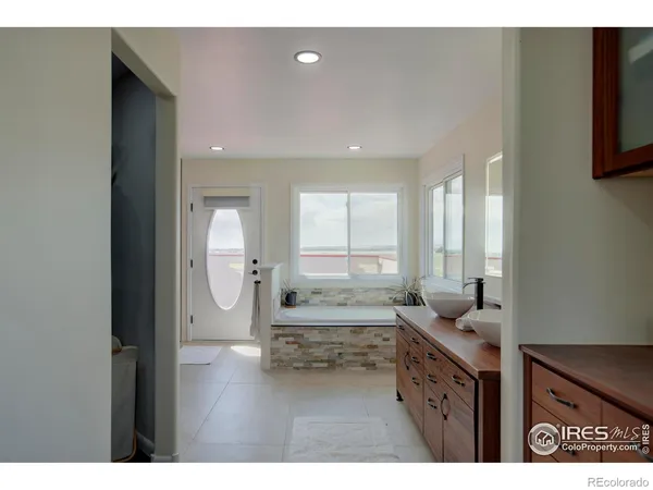 $1,990,000 | 871 South Co Road 23E, Berthoud, CO 80513