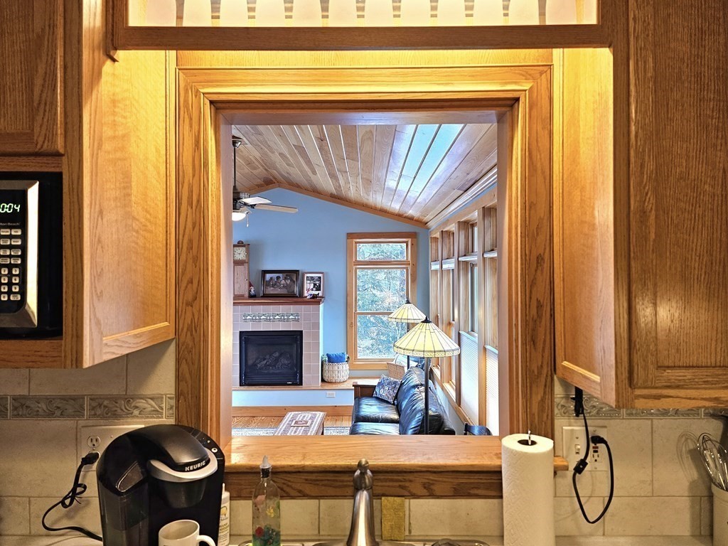 167 East Hadley Road Amherst, MA 01002 - Photo 10 of 42 Gallery Image 10