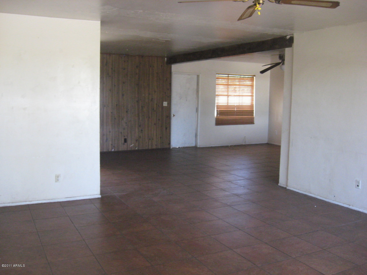 3319 West Ocotillo Road Phoenix, AZ 85017 - Photo 2 of 12 Living Room