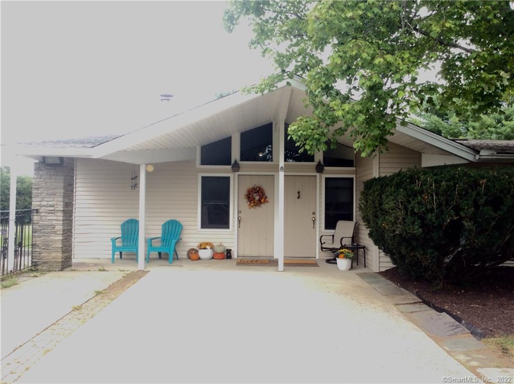 74 Washington Road, Unit 32 Woodbury, CT 06798 - Photo 1 of 1 Gallery Image 1