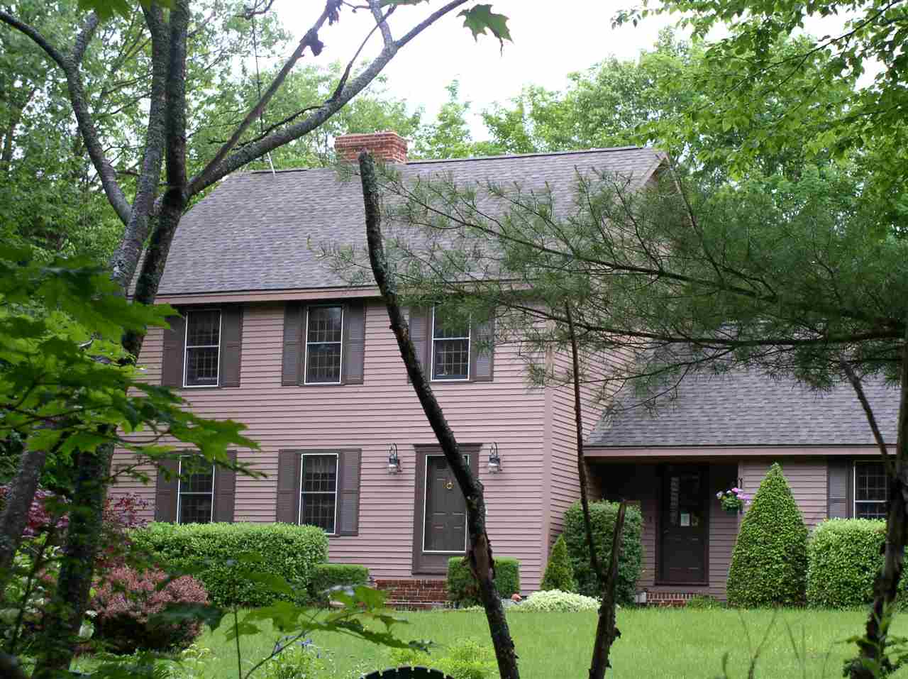 37 Haynes Road Deerfield, NH 03037 - Photo 2 of 15