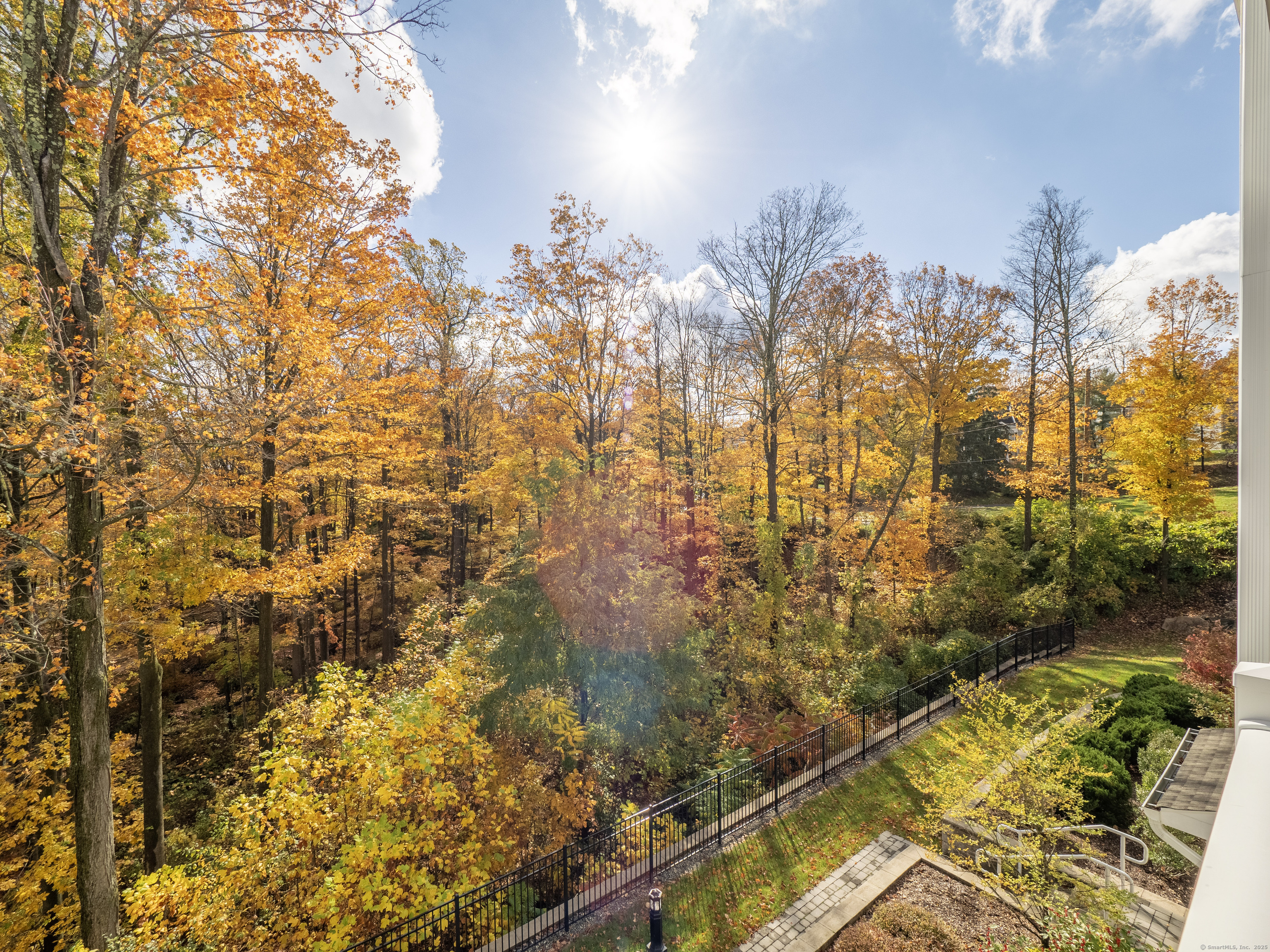 77 Sunset Lane, Unit 223 Ridgefield, CT 06877 - Photo 30 of 38 a bathroom with a shower