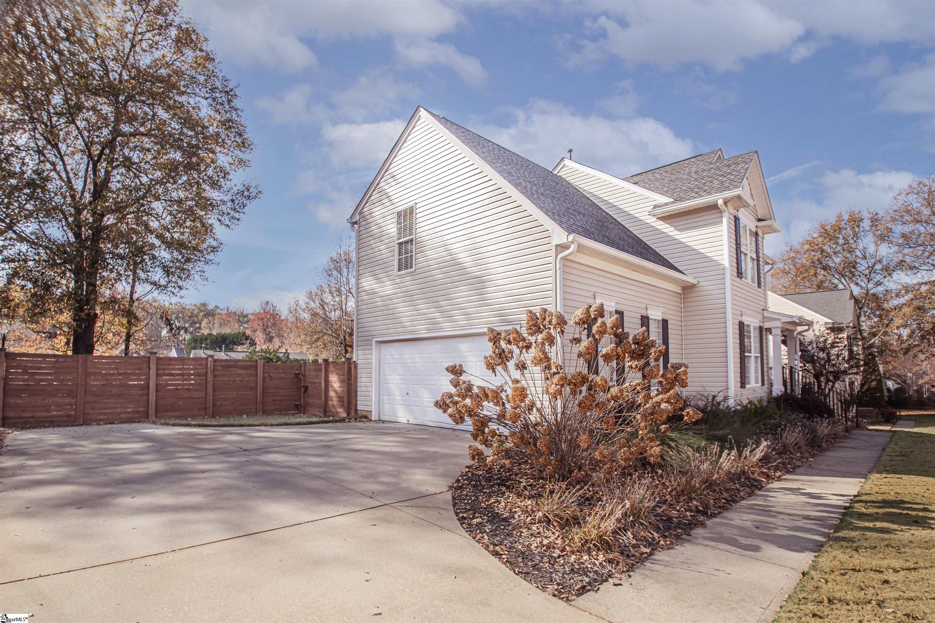 708 Sugar Maple Court Fountain Inn, SC 29644 - Photo 2 of 23 Gallery Image 2