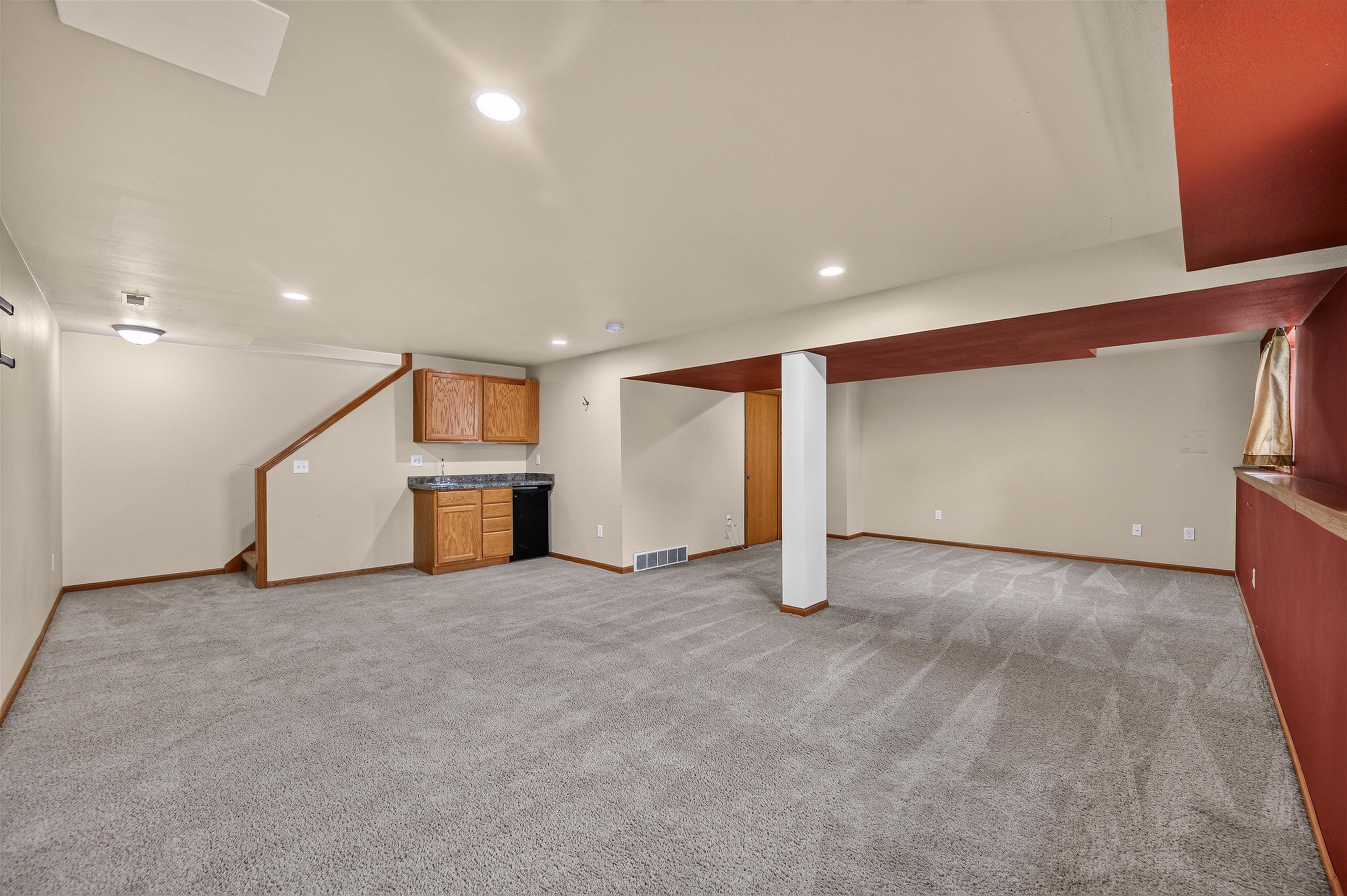 210 Rustic Drive Madison, WI 53718 - Photo 23 of 35