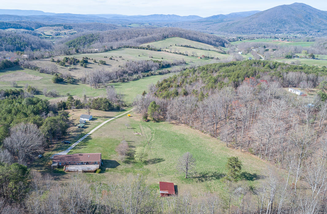 492 Bobletts Gap Road Buchanan, VA 24066 - Photo 39 of 44 Views