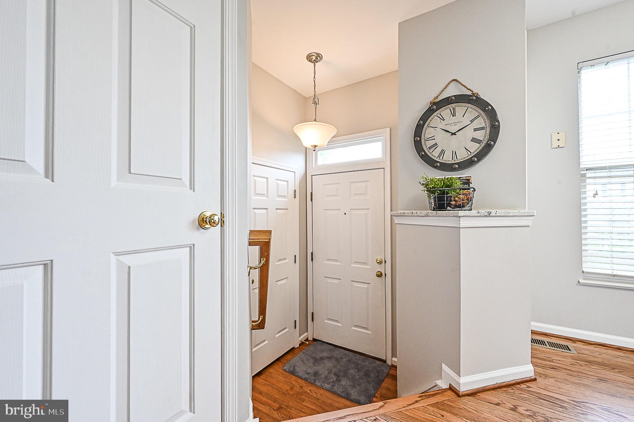 6356 Racetec Place Springfield, VA 22150 - Photo 2 of 37 Entry Foyer