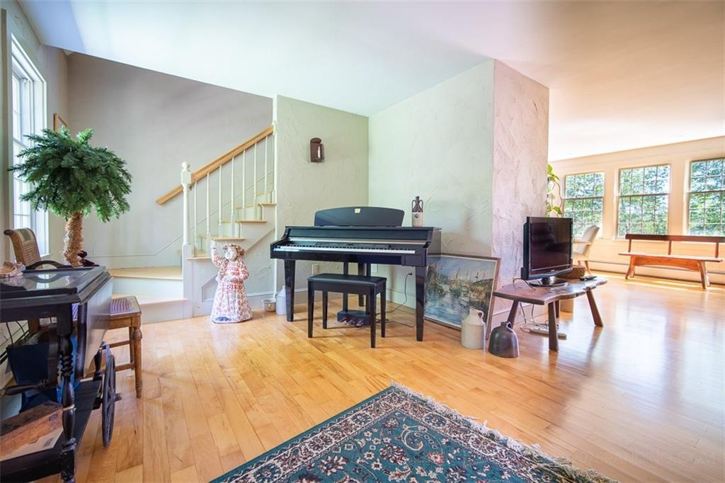 54 Winnocks Neck Road Scarborough, ME 04074 - Photo 16 of 35 Photo