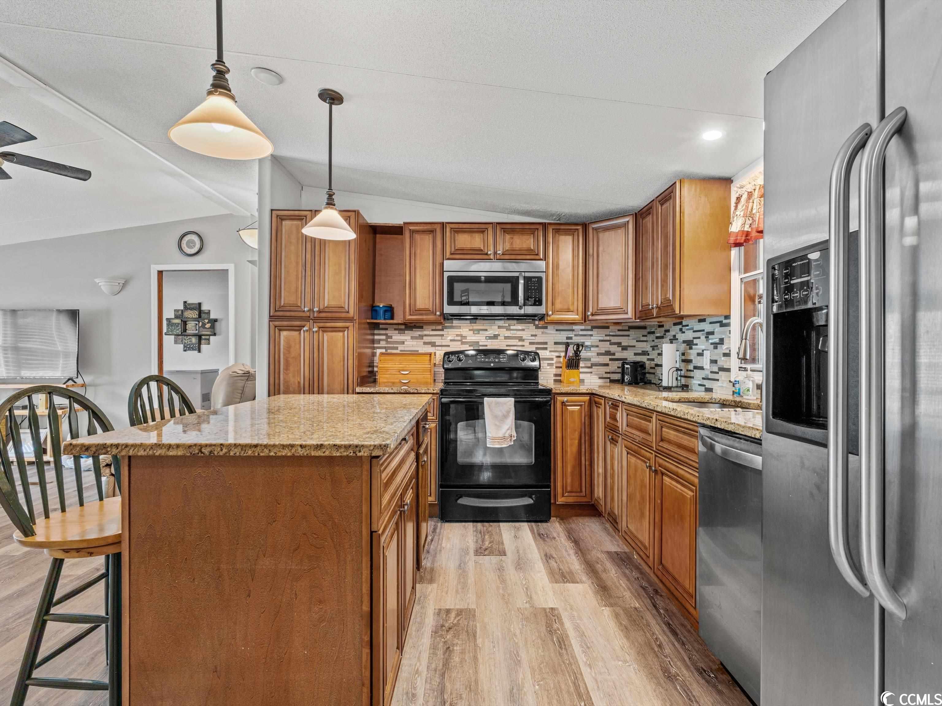 10200 Freewoods Road Myrtle Beach, SC 29588 - Photo 6 of 37 Gallery Image 6